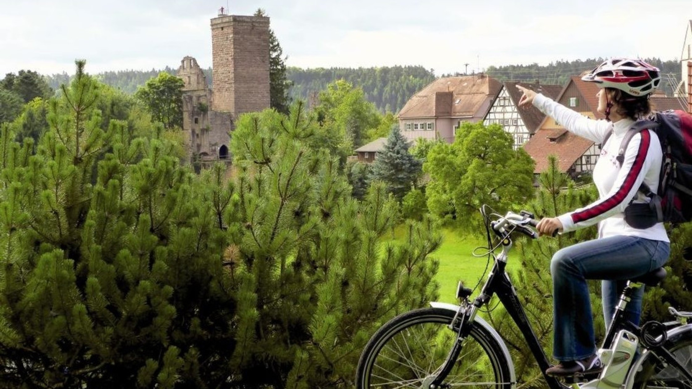 Historische Burgruine Zavelstein – beliebtes Ausflugsziel nahe dem Wellnesshotel Bad Teinach mit beeindruckendem Panoramablick