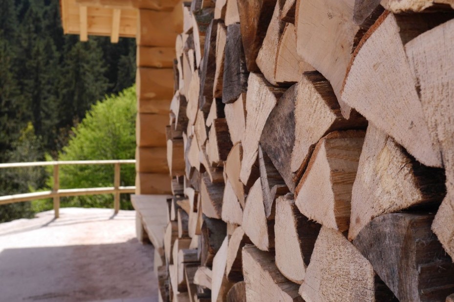 Schloßberghütte Aussenansicht Impression Holz