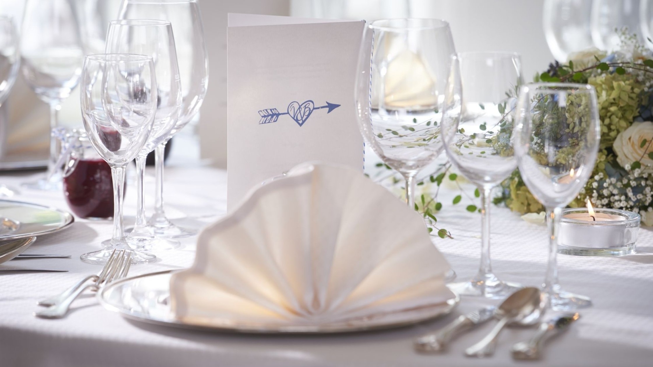 060319_HotelThermeTeinach_Residenzsaal_Hochzeitsgedeck