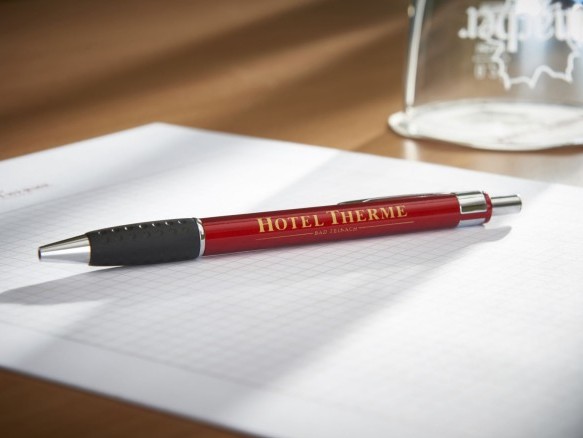 Hotel Therme Bad Teinach Stift auf kariertem Schreibblock für Tagungen und Seminare